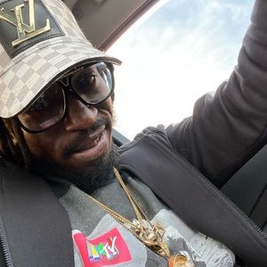 Meet your Posher, Jamal